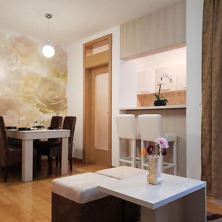Apartman Kej Free Parking 克拉列沃 外观 照片